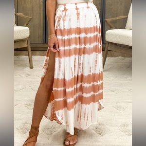 NWT Beach Day Tie-Dye Pants